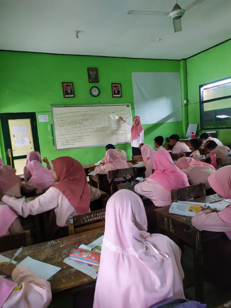 Fenomena Anak SMP Belajar Bahasa Inggris di Era Digital
