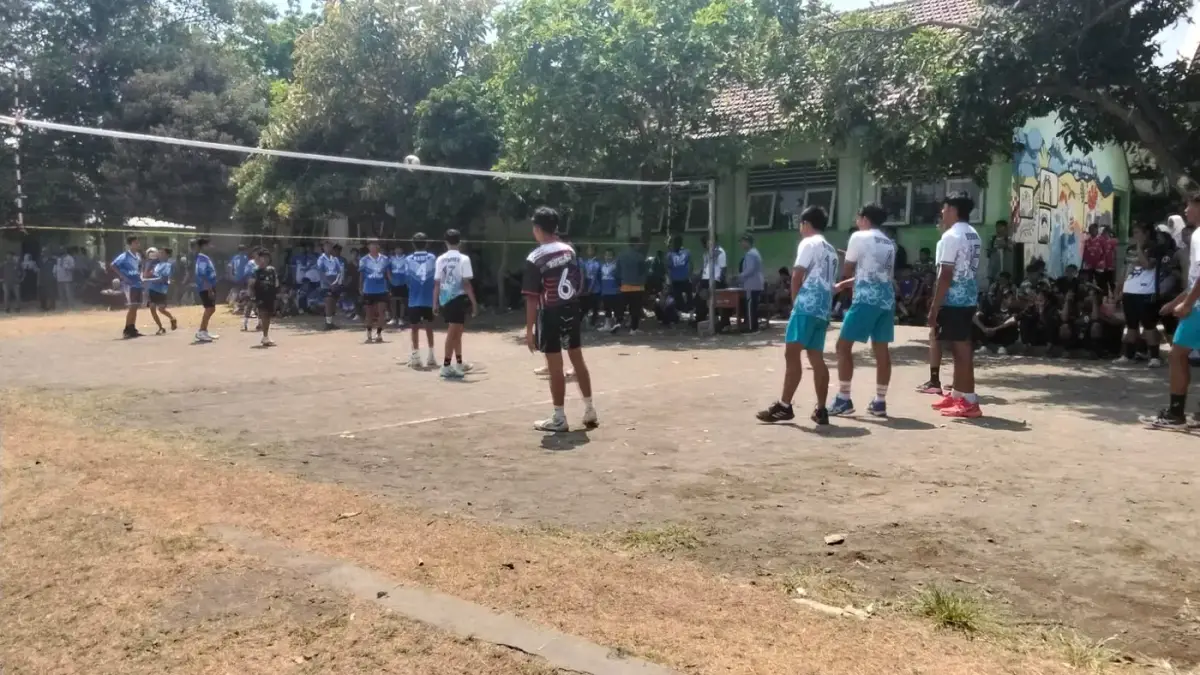 Dinas Pendidikan Kabupaten Kediri Gelar Lomba Bola Voli Tingkat SD dan SMP Semarakkan HAORNAS ke-43, 