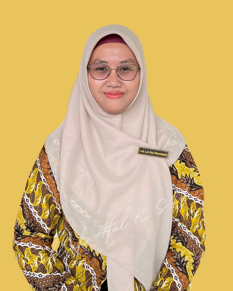 Luk Luk Atul Khamidatin, S.Pd
