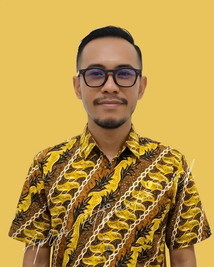 Apris Fitrianto, S.Pd